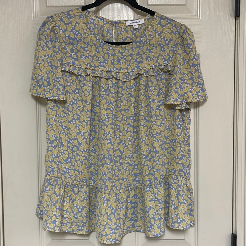 Mittoshop size large top. Really cute!! See pictures!!